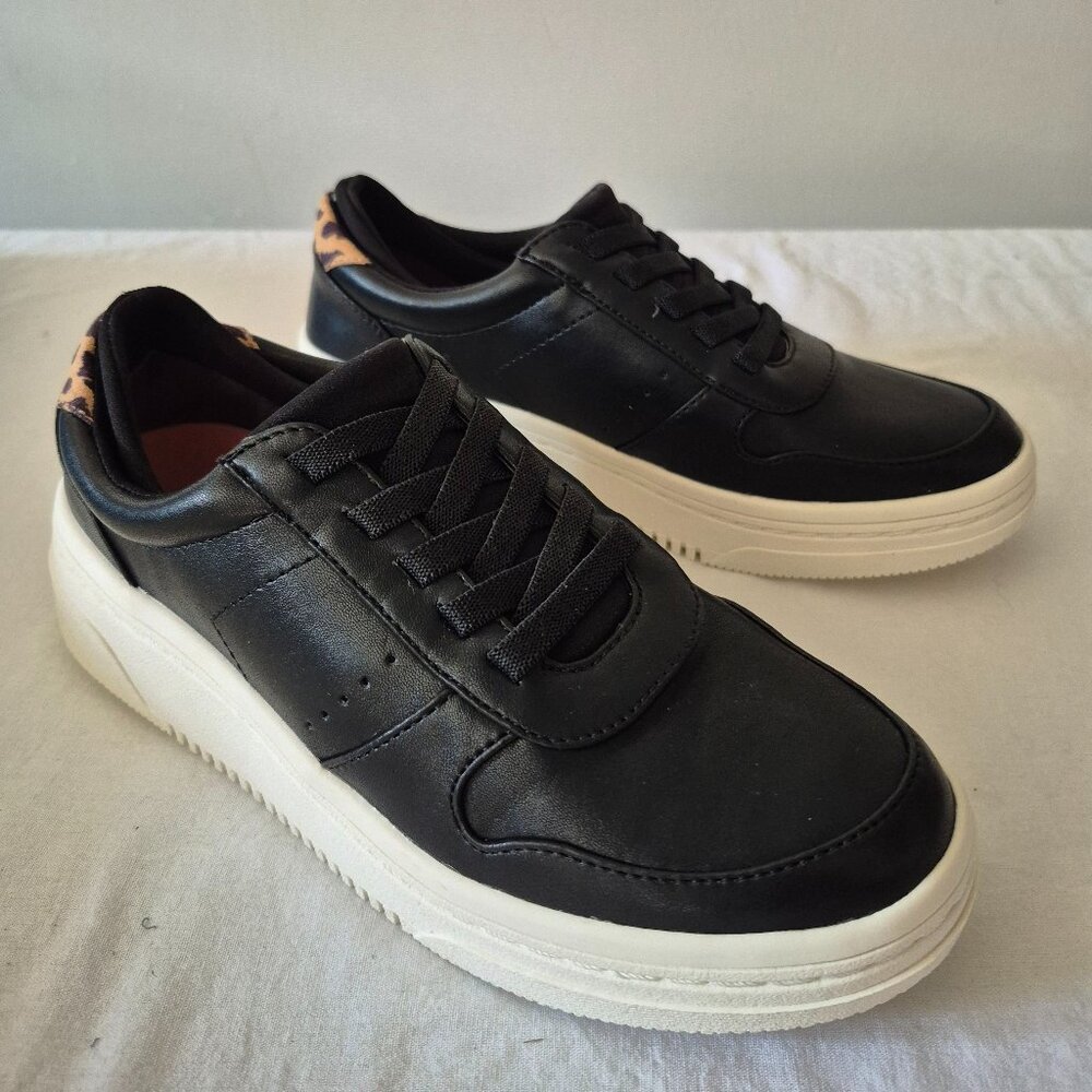 Dr. Scholls Essential Black 8M